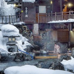 soakingspirit:  Stripped naked is totally ok and, in fact, compulsory in Japanese hot springs. It’s a standard practice throughout Japan. ️
