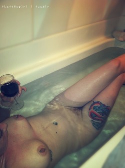 ourholestory:   thatsexgirl: Bath time is inpirational. Also, that glass of wine was delicious…as always &lt;3 the blog and all that you two give to us faithful followers each week!  beautiful photo. and we ♥ you as well. we have a great friendship