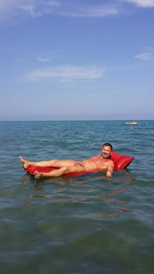 nakedmen-nakedmen:  Follow me for the hottest all male adult content on Tumblr 