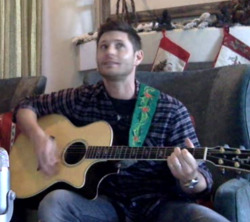 buckyandnat:  jensen smiling/laughing at himself for forgetting the lyrics to the song he sings to jj 