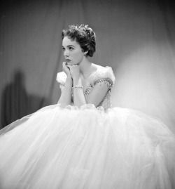 the50sbest:  Julie Andrews in Cinderella (1957)