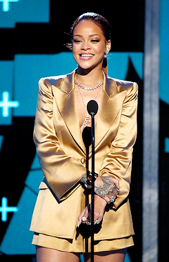 celebritiesofcolor:  Rihanna at the 2015 BET Awards