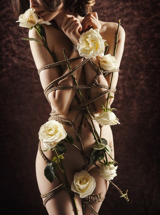 Mom xxx picture These roses have thorns 5, Retro fuck picture on camsolo.nakedgirlfuck.com