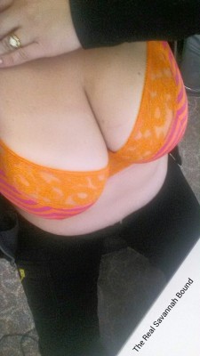 therealsavannahbound:  Bra of the day. I decided for some color :) 