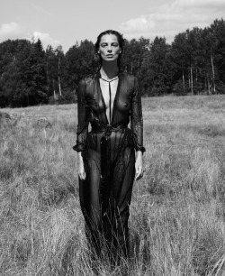 DARIA WERBOWY PHOTOGRAPHY BY MIKAEL JANSSON PUBLISHED IN INTERVIEW, SEPTEMBER 2014
