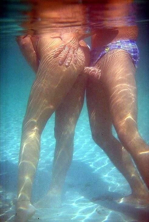 Underwater fuck