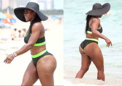 justinte41ce:  motherlymarq:  baestheticsss:  validx2:  dre1alliance:   Serena Williams  Good lawd umumum  Why can’t I just have Serena’s ass?  qq  LAWD! 