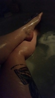 missellaandrews:  Bath time