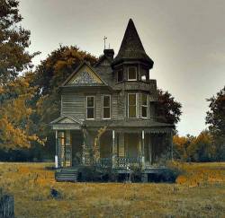 cuddlebugriki:  sixpenceee:  The beautiful Victorian House sits abandoned on the outskirts of Kosse, Texas.   @upstatej Hey lookie, another one! :)   @cuddlebugriki we&rsquo;d have so much fun exploring!