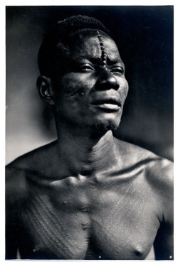 Congolese Mbaka man, by   Léopoldville  Zagourski, via   UDLAP Bibliotecas  