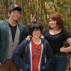 behindinfinity:  Hiro's Journal: My family is pretty cool! Big Hero 6 cosplayHiro •  Jin (me) / Tadashi •  Miguel / Aunt Cass • Katphotos by Reskiy » Part of our Big Hero 6 photo series (•–•) 
