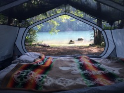 okmorgan: filthy-hippie-vibes:  My friend’s lake side set up.  @stay-ston3d this reminded me of you 