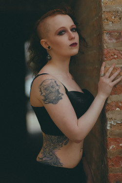 jaseminedenisephotography: We’ve got a brand new model, who is unbelievably amazing! She has a few sets dropping with My Geek Goddess soon that I can’t wait to show you guys teasers from, but ladies and gentlemen… Kings and Queens. I present to