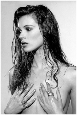 sexintelligent:Kate Moss by Corinne Day—1990
