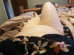 rub-a-tum-tum:  my belly this morning vs now. today i ate:  half a bag of chips 3 litres of milk a baconator from wendys a large poutine from wendys a root beer a can of alphabet soup leftover pizza a crispy chicken from dq a large poutine from dq a large