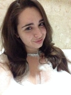Bubble bath time is the best time. ^_^