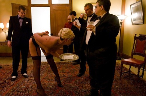 Nude auction inspection group