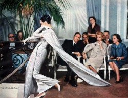 vintage-fashionista:  Dovima - Christian Dior Salon, Paris 1956 
