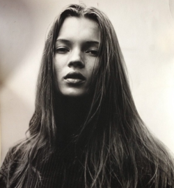 kate-jam-and-diamonds:by Mario Sorrenti, early 90s