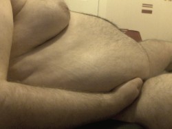 distantblue-universe:  On my way to becoming a superchub. I want to be the biggest anyone has ever seen. Help me grow.  Love to see you grow!