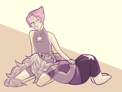 catprinx:  Sleepy Pearlmethyst because I haven’t slept properly in days, ah well. 