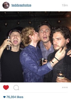 grapejellyking:  pinechristopherr:  when ed sheeran and zach braff take you out for a fun drunken night but you remember that you’re a bastard whose father died before telling you who your mother was  when ya friends take you out for a fun night but