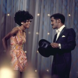 veloursbleuu:  the60sbazaar:  Diana Ross and Sammy Davis Jr   Favssss