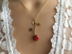 wheretogetit:You can get this Rose Necklace Here for ผ with free shipping worldwide!