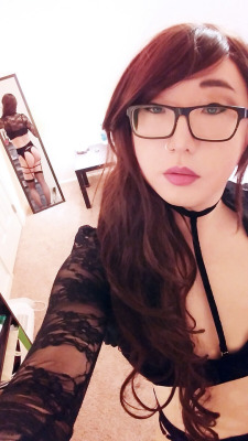 ittakes2totangotrap: ittakes2totangotrap:  Black Straps [Pt 1 of 2] A few people requested a black lingerie photo set after Valentine’s day, so here it is! If you like what you see, cum tribute my pics and send it to me ;3  Black lingerie for Black