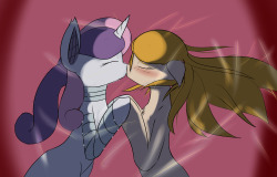 youobviouslyloveoctavia:  fiddlemod:  erthilo:  Future Sweetie Bot and Energy kissing, for Scramjet! Stream Pic 4/4  aaaaaaaaaaaaaaaaaaaa  This looks so great! ;A; Thank you Erth! Reminds me of the docking sequence in Vividred operation. XD  x3 &lt;3