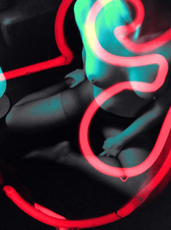 Submission time! Thanks to the sexy anonymous girl who submitted the photo!  Follow http://onrepeattttt.tumblr.com/tagged/neon for regular doses of neon girls and we’re also in Instagram! Make sure you follow us at @the_neon_girls Want a neon image