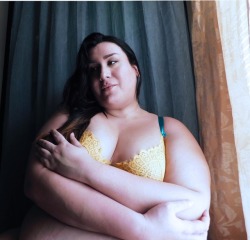 sophia-gnd:  I’m completely okay with being a sexy ssbbw/bbw
