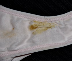 Peter submitted: Her are a pair of my aunt&rsquo;s panties. She is 65 years old and makes the most wonderful thick creamy stains in her panties. She tastes good too.