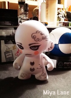 My new Munny.  ^_^ Munny washable markers has been used. 