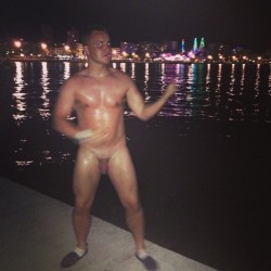 instalads:  Skinny dipping in Magaluf. 