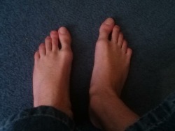 Incase anyone who gets turned on by feet, here are my boney ass feet (kik: cuwet2)