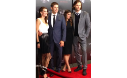 titobeauvi:  Jensen &amp; Danneel Ackles + Jared &amp; Genevieve Padalecki on the Supernatural 200th Episode Party red carpet 