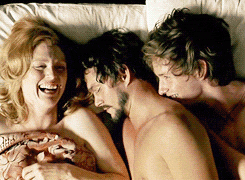 daleks-and-dementors:  pure-purgatory:   Hugh Dancy, Eddie Redmayne, and Julianne Moore in Savage Grace  SHITersfyjgkjhkjh   WHAT THE FUCK.  Reminds me of the time I could&rsquo;ve had a threesome&hellip;