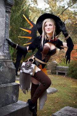 cosplay-ladies:Witch Mercy Cosplay - Tina-Kinz https://goo.gl/FNrhr3