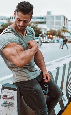 rippedmusclejock: I don’t know what is in the air in this city but I am growing continuously. I am not sure if my clothes survive until I get back to the hotel. But to be honest I don’t care. I would rather stay here and grow until I hulk out from