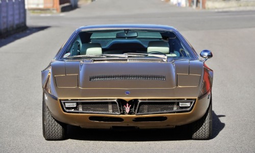vintageclassiccars:  1974 Maserati Bora 4.9 litri. The Maserati Bora is a mid-engine two-seat coupe manufactured by Maserati from 1971 to 1978. In common with other Maserati cars of the era, it is named after a wind, Bora being the wind of Trieste.  The