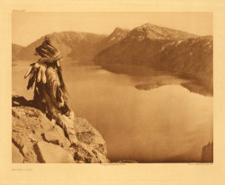 likeafieldmouse:  Edward Curtis - The North American Indian “In 1906, J. P. Morgan provided Curtis with ๛,000 to produce a series on the North American Indian. The work was to be in 20 volumes with 1,500 photographs.  Morgan’s funds were to