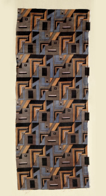 design-is-fine: Maria Likarz-Strauss, Ireland fabric, 1910-1913. For Wiener Werkstätte, Vienna. Silk Plain Weave, Stencil printed. Fia FAMSF
