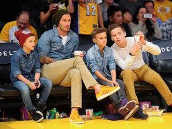 earzil:  ethan-lawson-wate:  yo david beckhams son can get it in like 10 years  david beckham can get it right now 