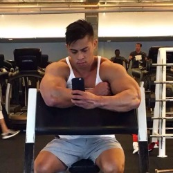 rebelziid:  Professional Chef Denevin Miranda [  Filipino muscle hunk ] Check out Hottest Guys On Instagram!  What a hunk cum get me and I&rsquo;ll worship u