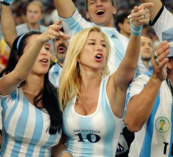 worldcup2014girls:  Prepare for the Argentinian hotness in Brazil! ;) GALLERY: Hot Argentinian Girls @ World Cup 2014