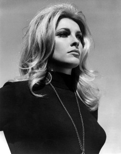 Sharon Tate 1966