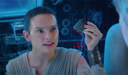 cptnhansolo:  rey’s face when she bypasses the compressor reblog if u agree   &lt;3