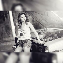 #throwbackthursday to 2013 I did a photoshoot with my daddy&rsquo;s 1975 AMC Hornet wagon💕I can&rsquo;t wait until my baby is all done so I can do a photoshoot with it💕photograph by: @bigpawphoto #amc #americanmotors #hornetwagon by chelsiearyn