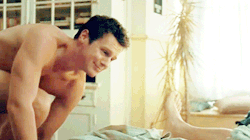 famousmeat:  Jonathan Groff plays with naked Russell Tovey’s nipples on Looking